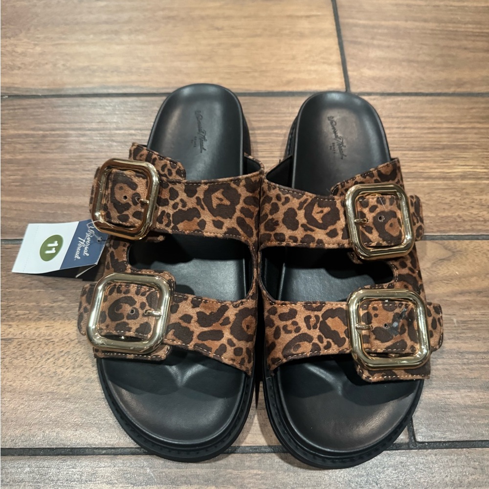 Universal Thread Collin Leopard-Print Double Buck… - image 3